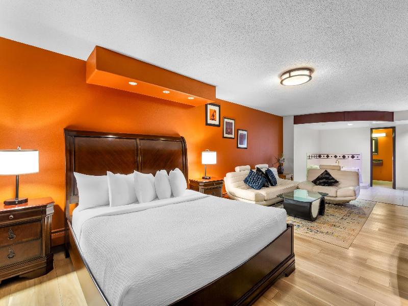 Days Inn By Wyndham Minot image