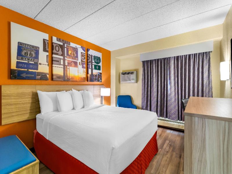 Days Inn By Wyndham Minot image