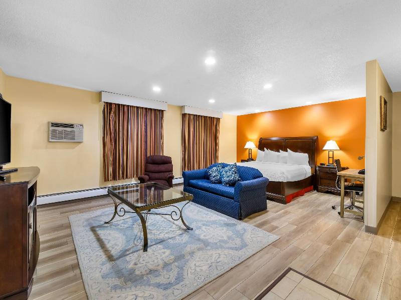 Days Inn By Wyndham Minot image