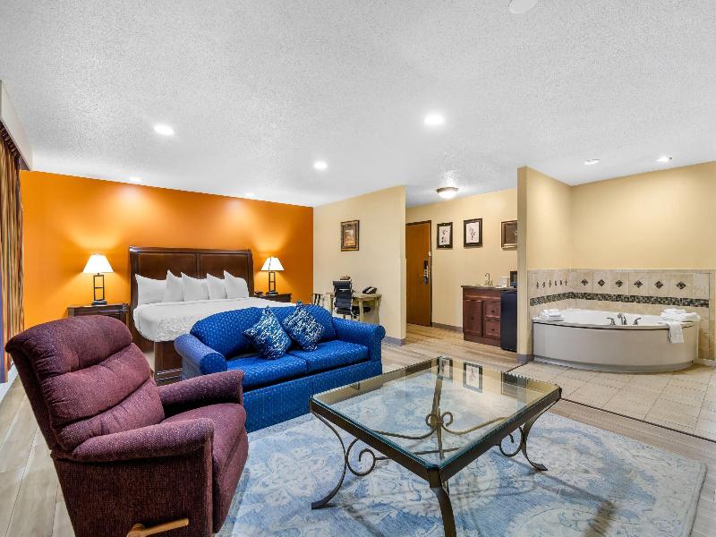 Days Inn By Wyndham Minot image