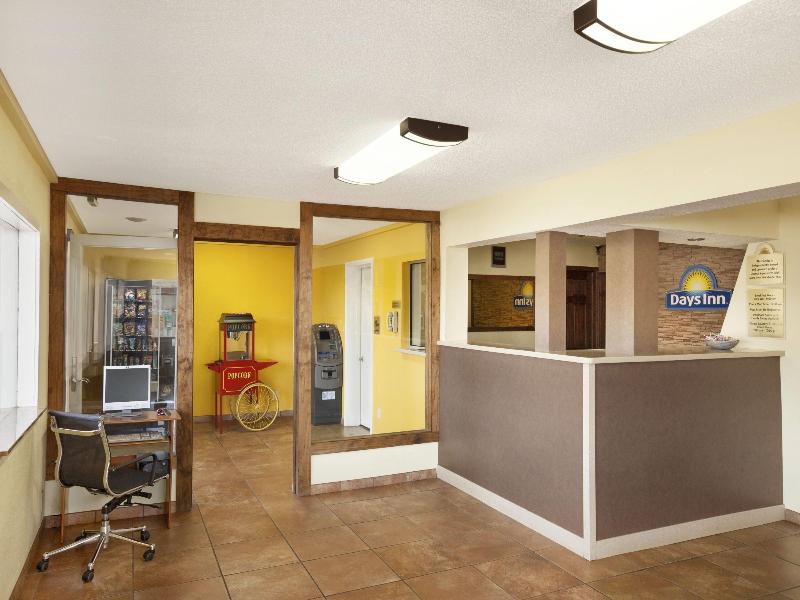 Days Inn By Wyndham Champaign/Urbana