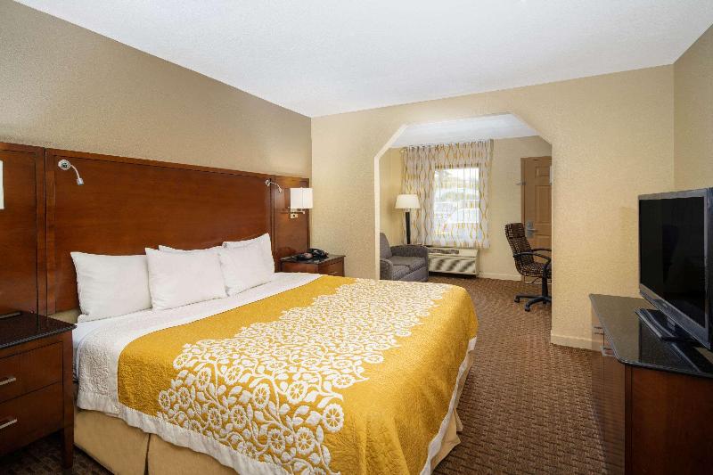 Days Inn By Wyndham Thomaston image