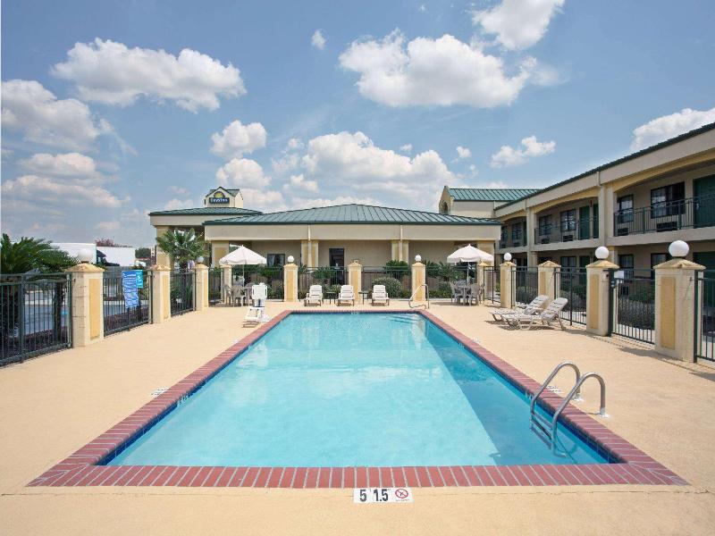 Days Inn by Wyndham Hammond