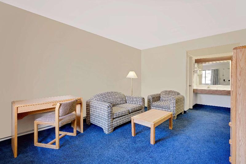 Days Inn & Suites by Wyndham Needles image