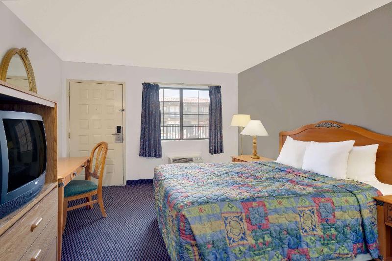 Days Inn & Suites by Wyndham Needles image