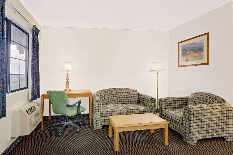Days Inn & Suites by Wyndham Needles image