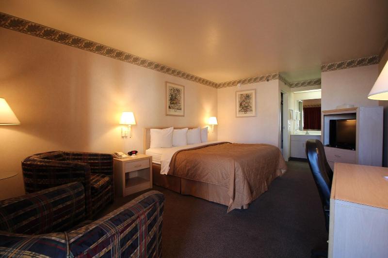 Days Inn By Wyndham Safford Az image