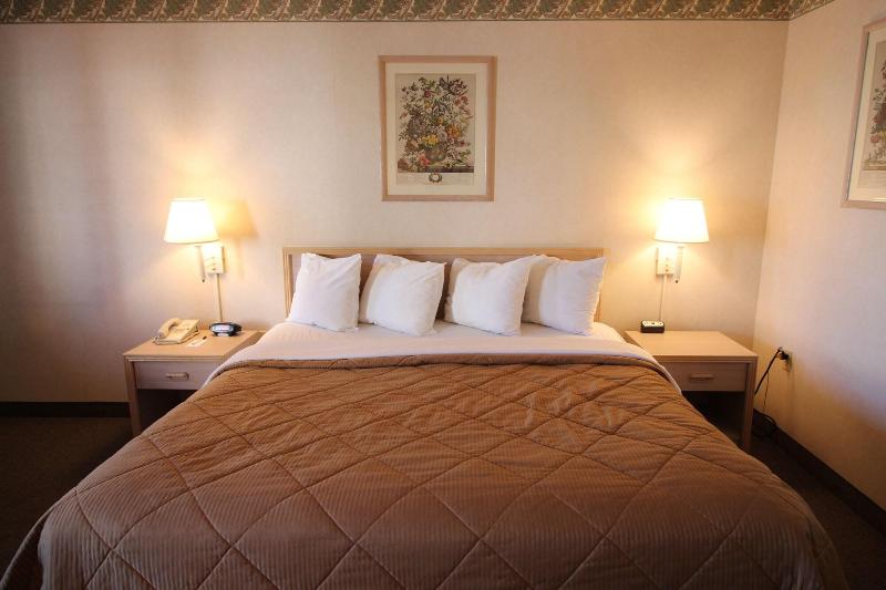 Days Inn By Wyndham Safford Az image