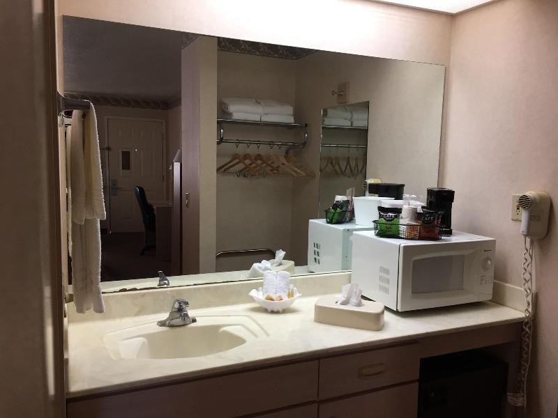 Days Inn By Wyndham Safford Az image
