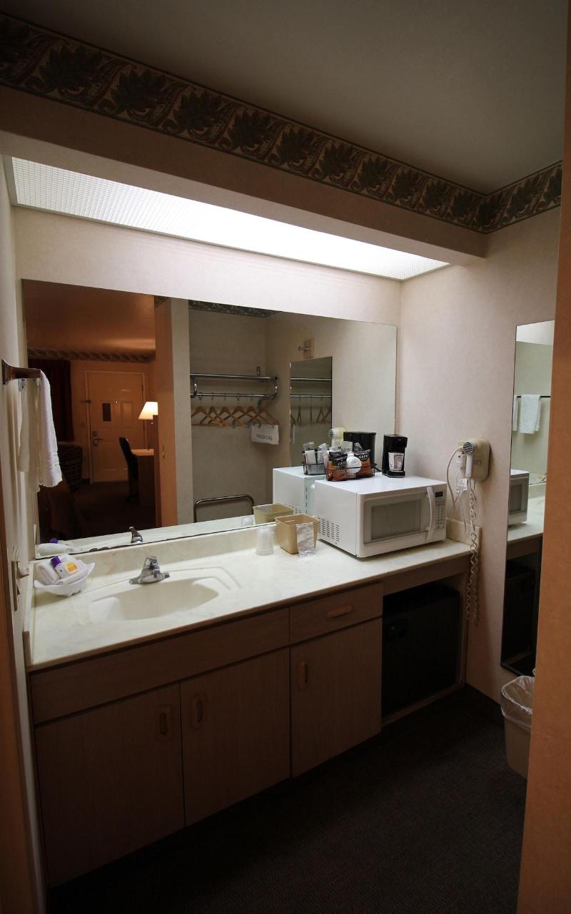 Days Inn By Wyndham Safford Az image