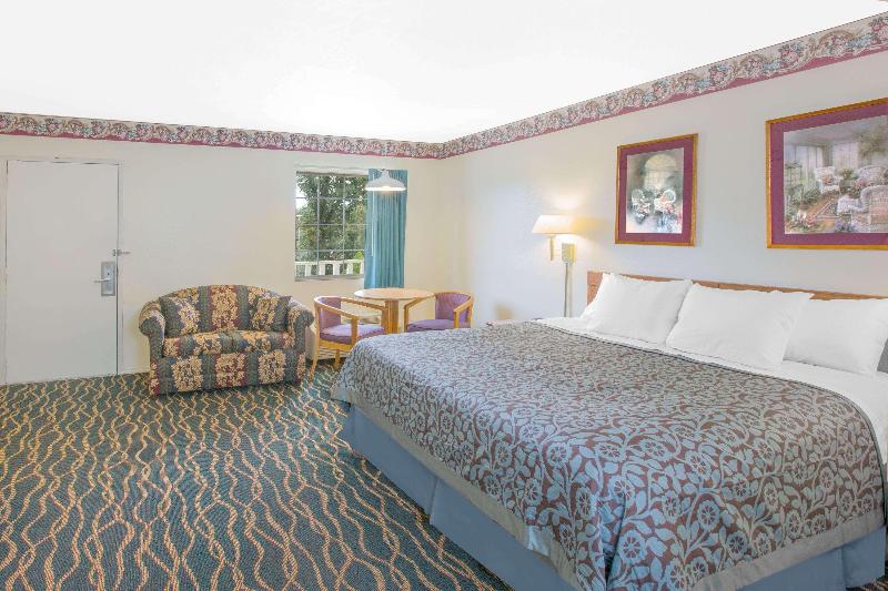 Days Inn By Wyndham Hardy image