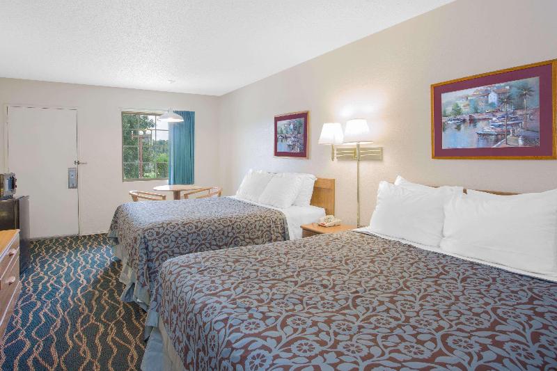 Days Inn By Wyndham Hardy image 7