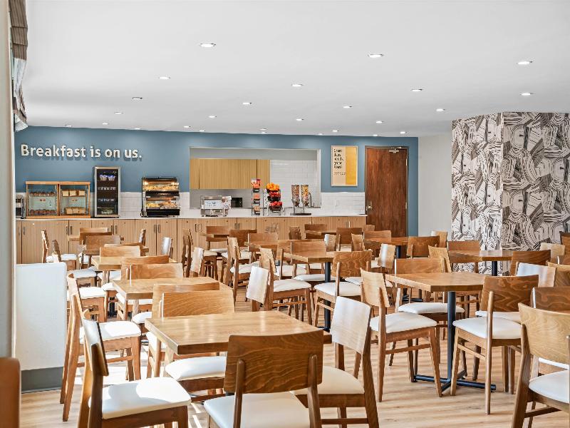 Days Inn by Wyndham Regina