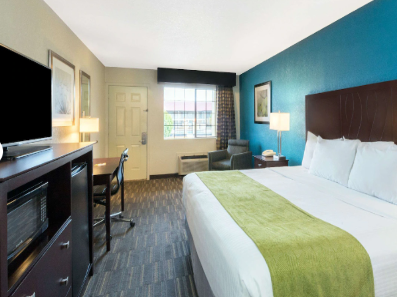 Days Inn By Wyndham Snyder image