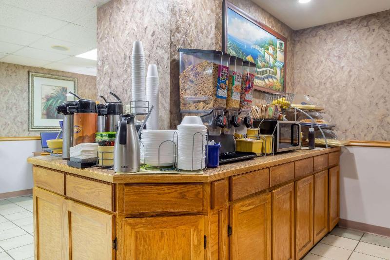 Days Inn By Wyndham Mountain Home image