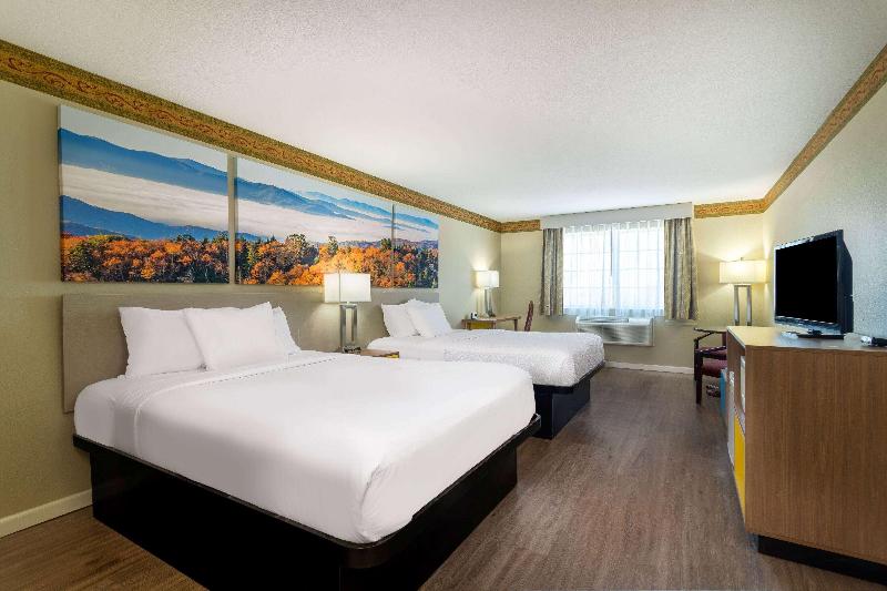 Days Inn By Wyndham Mountain Home image