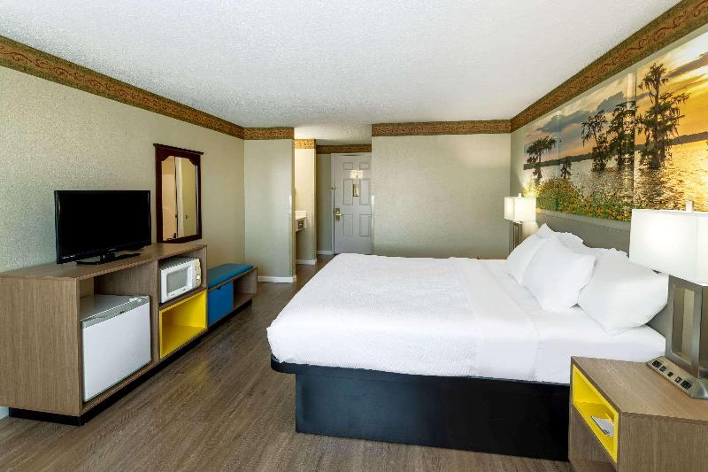 Days Inn By Wyndham Mountain Home image