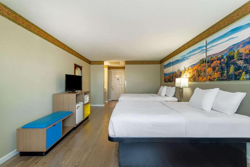 Days Inn By Wyndham Mountain Home image