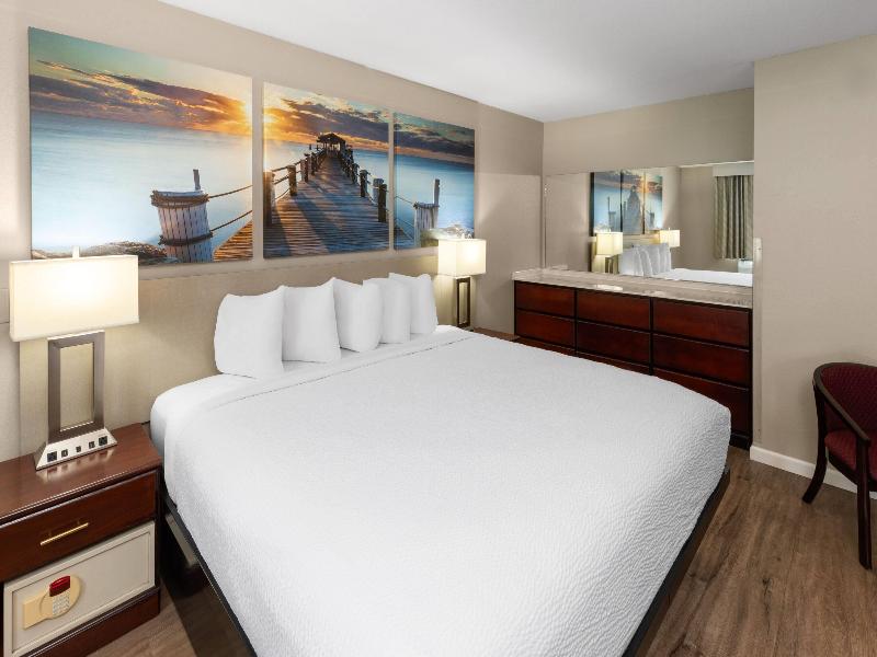Days Inn By Wyndham Mountain Home image