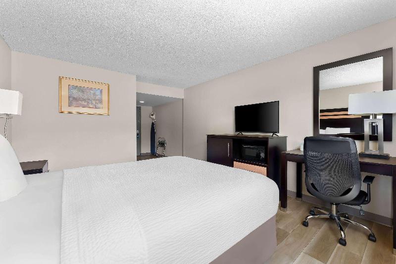 Days Inn by Wyndham Albany SUNY image