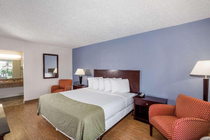 Hotel Days Inn by Wyndham St. Petersburg / Tampa Bay