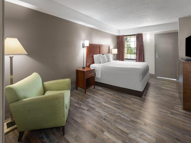 Days Inn By Wyndham Dumfries Quantico image