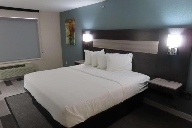 Best Western Prime Inn & Suites image