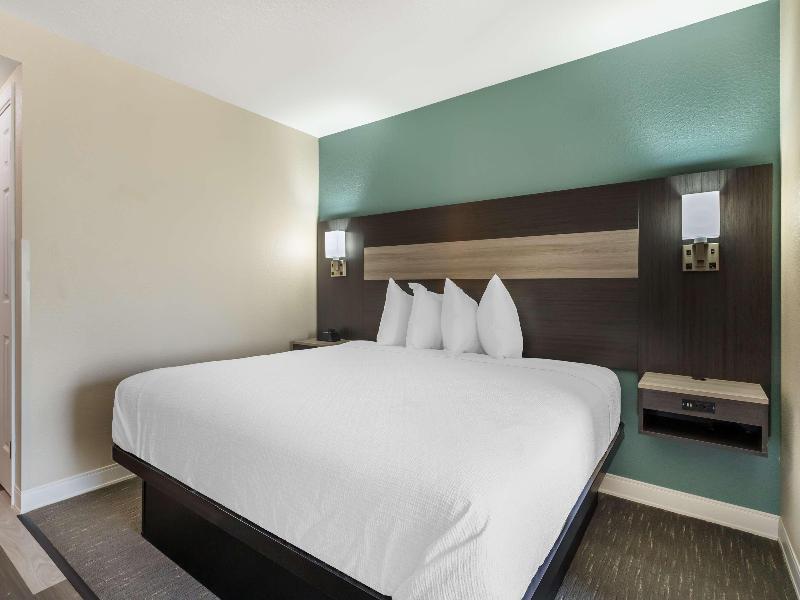 Best Western Prime Inn & Suites image