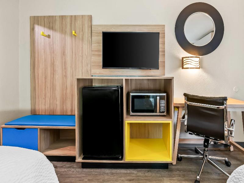 Days Inn by Wyndham Simpsonville image