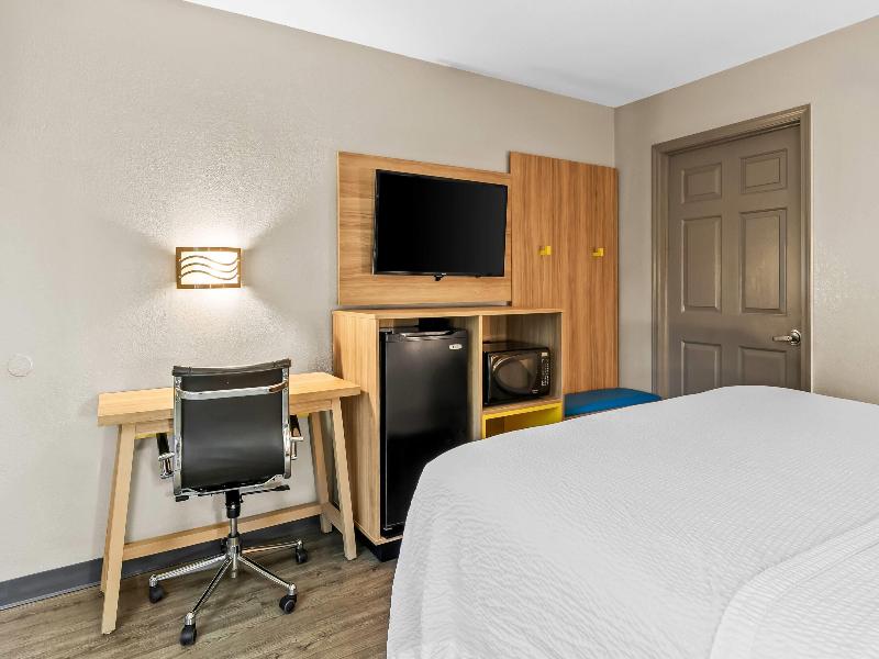 Days Inn by Wyndham Simpsonville image