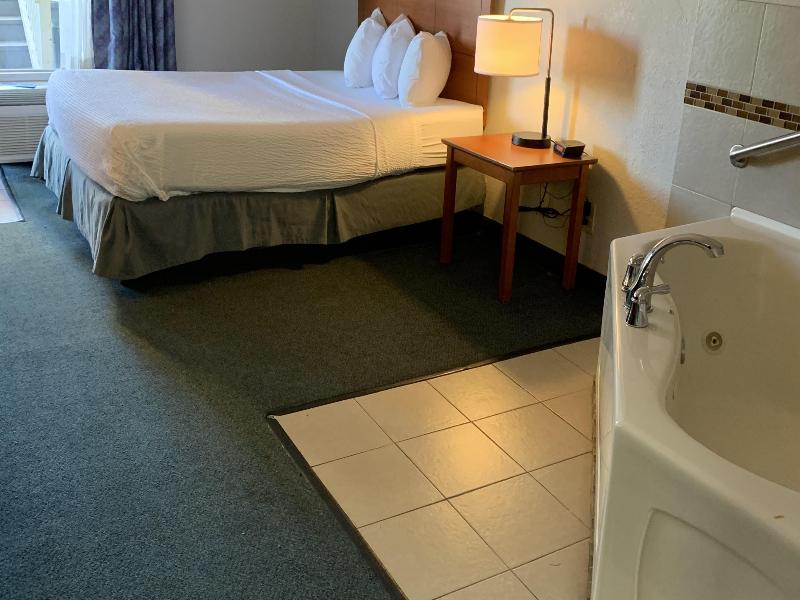 Days Inn by Wyndham Louisville Airport KY image