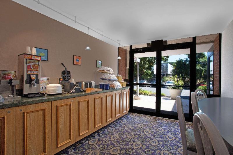 Red Roof Inn Perryville image