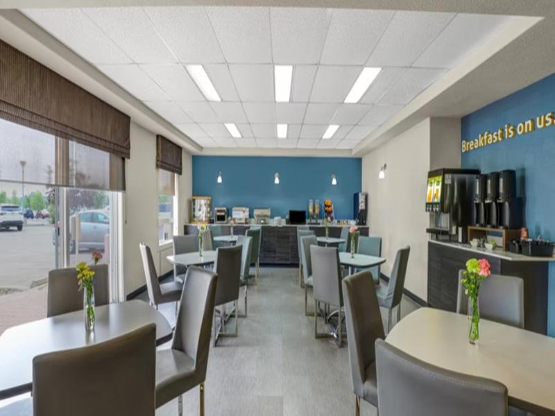 Days Inn By Wyndham Red Deer image
