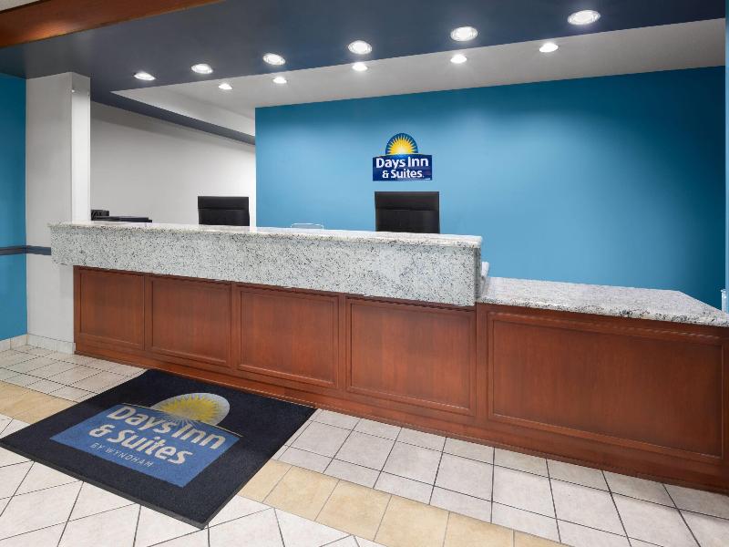 Days Inn & Suites by Wyndham Seaford