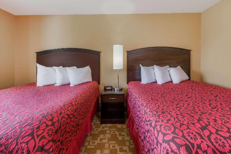 Days Inn By Wyndham Central City image