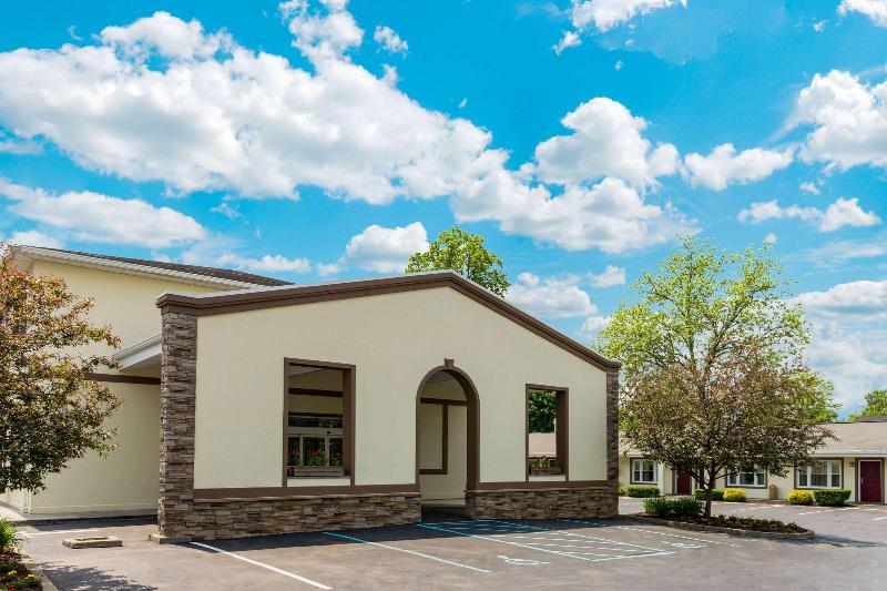 Quality Inn Poughkeepsie image