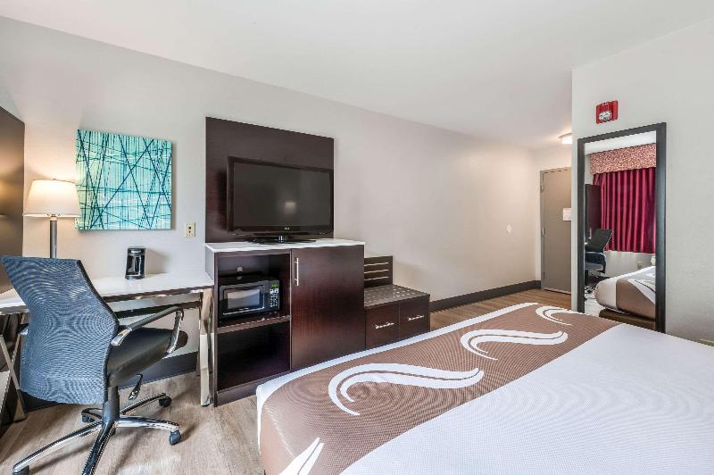 Quality Inn Poughkeepsie image
