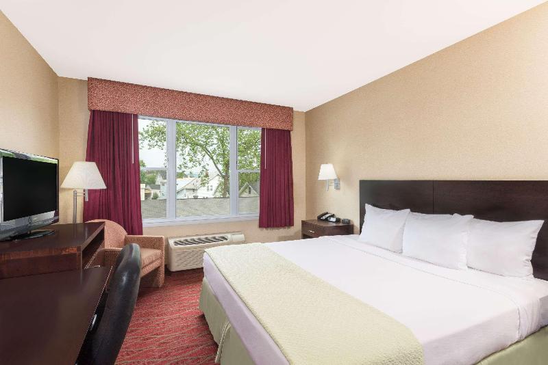Quality Inn Poughkeepsie image