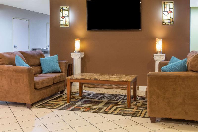 Days Inn & Suites By Wyndham Thibodaux image