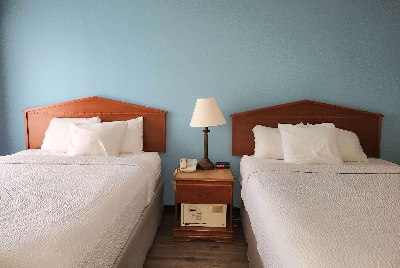 Days Inn & Suites By Wyndham Thibodaux image