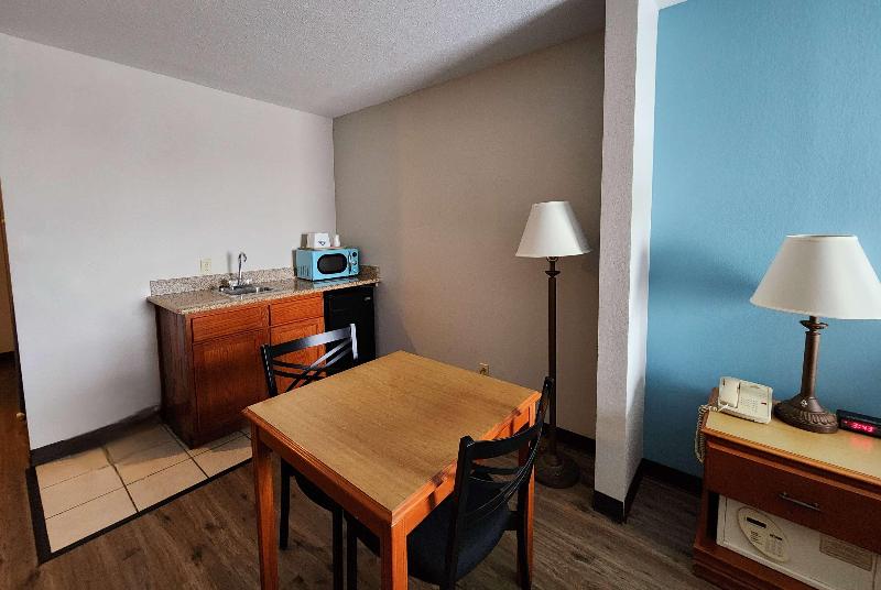 Days Inn & Suites By Wyndham Thibodaux image