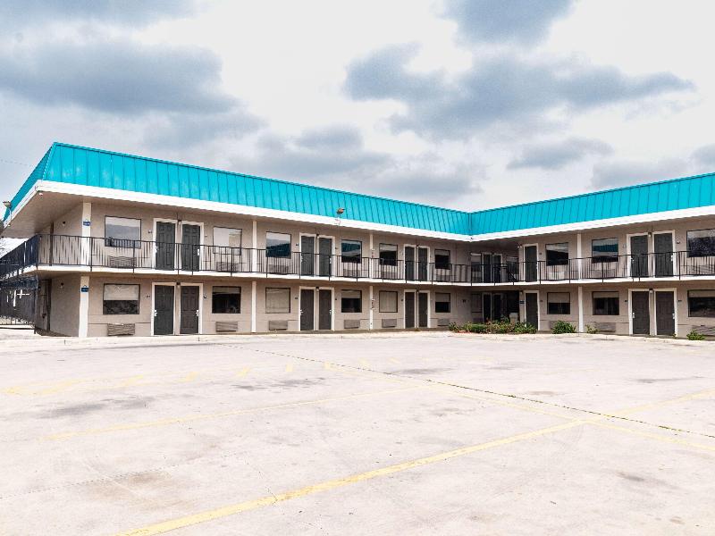 Days Inn by Wyndham N.W. Medical Center image