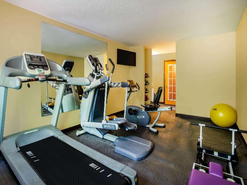 Days Inn & Suites By Wyndham Stevens Point