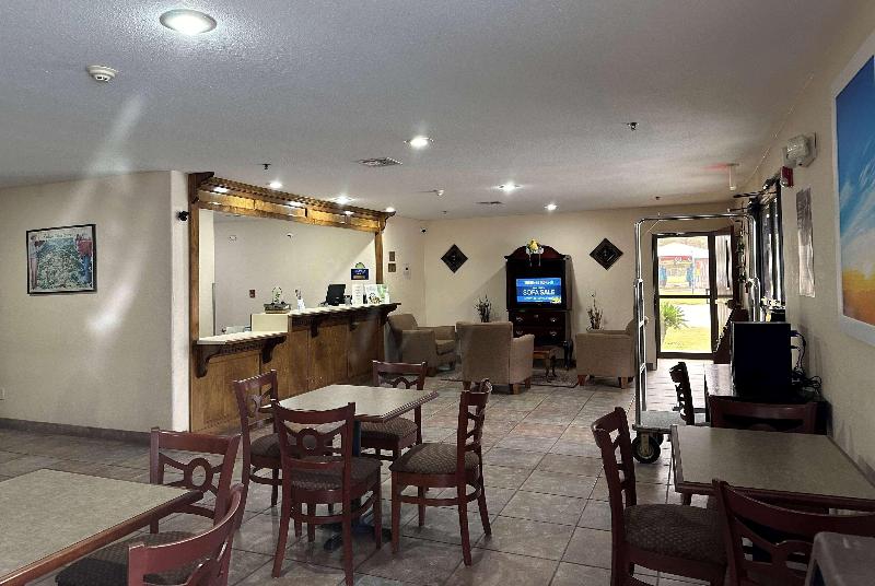 Days Inn & Suites By Wyndham Eunice image