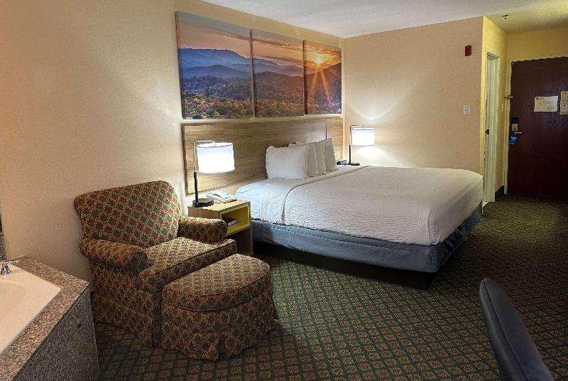 Days Inn & Suites By Wyndham Eunice image