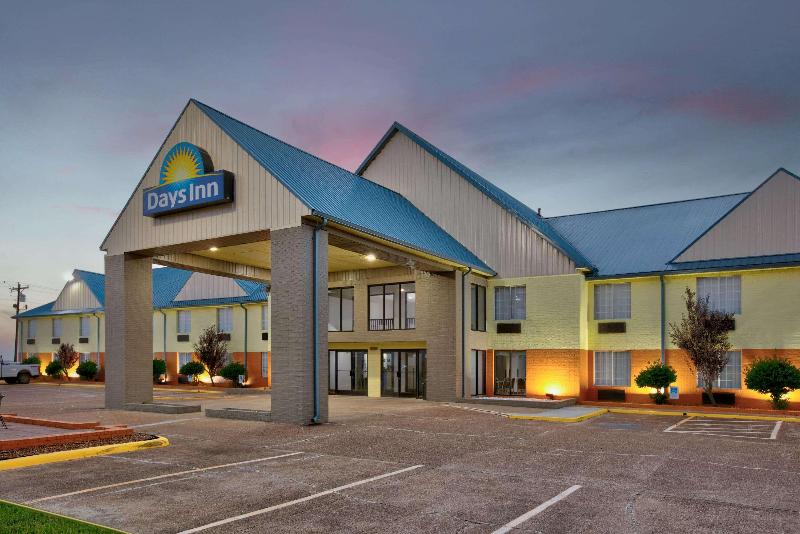 Days Inn By Wyndham Tunica Resorts photo 3
