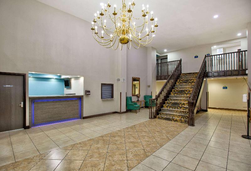 Days Inn By Wyndham Tunica Resorts image