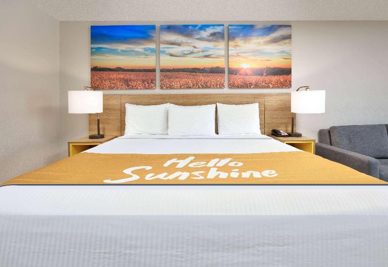 Days Inn By Wyndham Tunica Resorts image