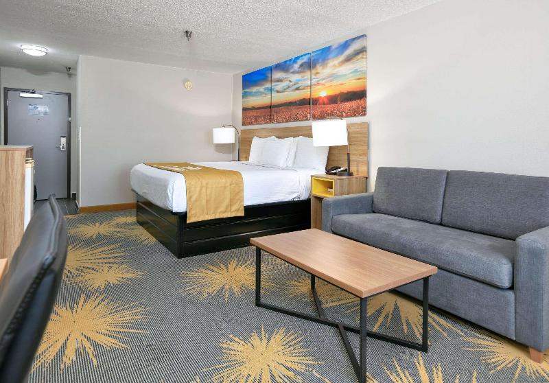 Days Inn By Wyndham Tunica Resorts image