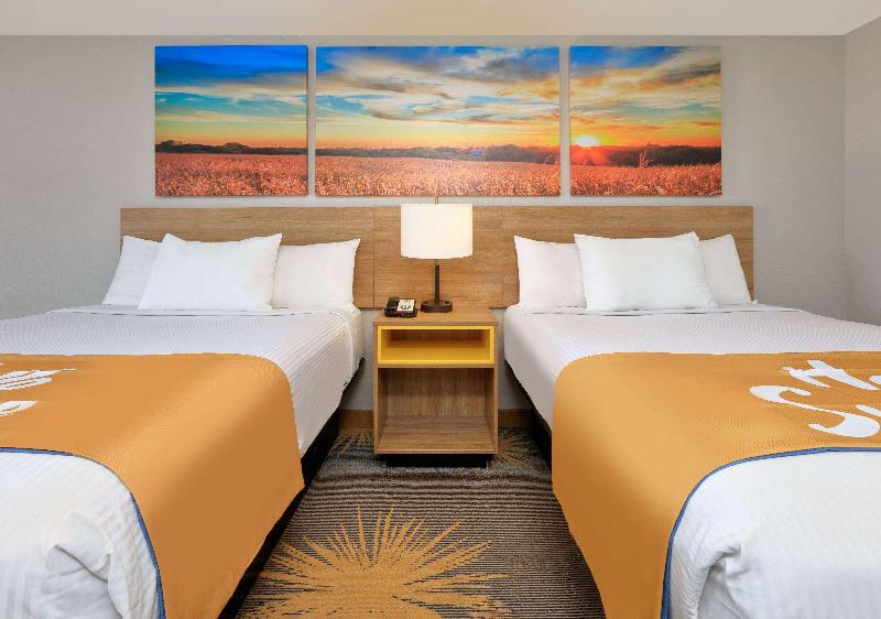 Days Inn By Wyndham Tunica Resorts image